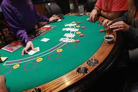 pkr 98 Feature-Rich Spins